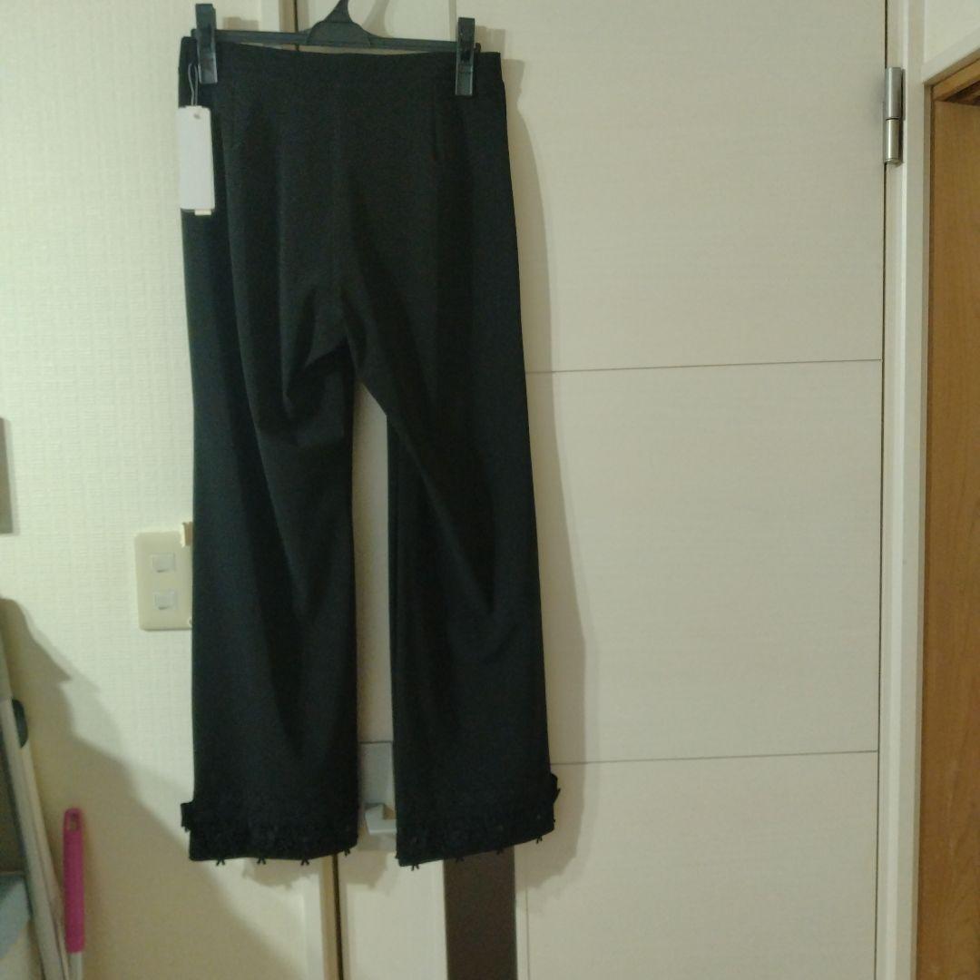 【新品】スーパービューティー 裾レース×リボン使いストレッチ素材パンツ44