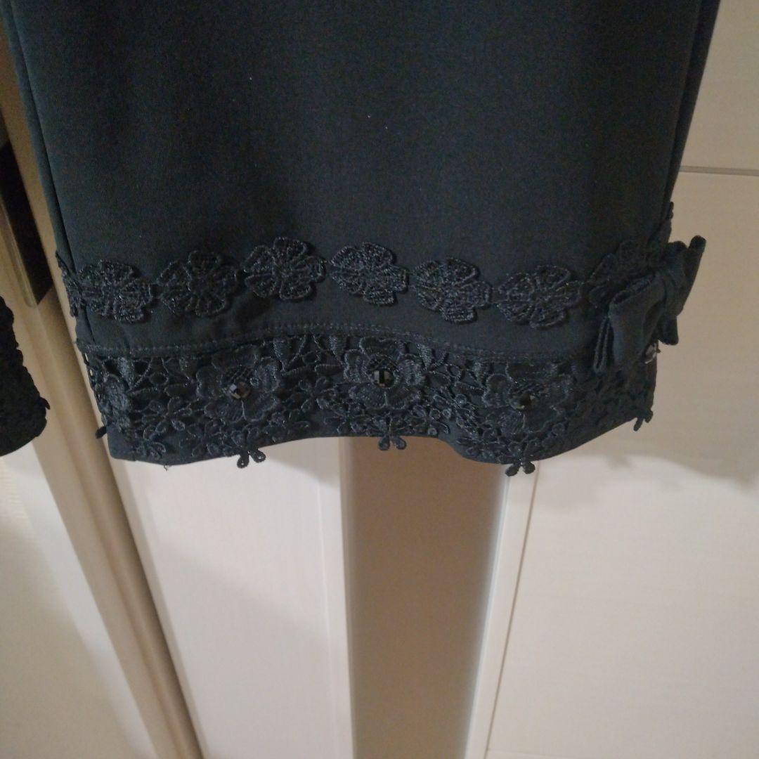 【新品】スーパービューティー 裾レース×リボン使いストレッチ素材パンツ44