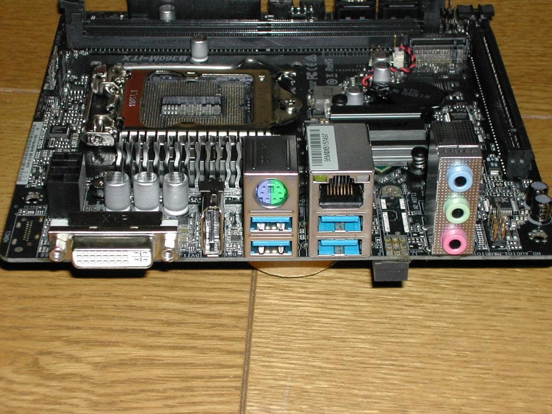 ASROCK　B360M-ITX　LGA1151　MiniITXマザボ