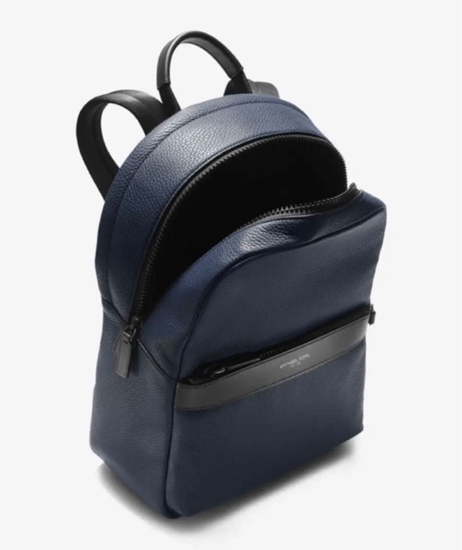 新品タグ付き　マイケルコース　バックパック　リュック 通勤　カジュアル　牛革