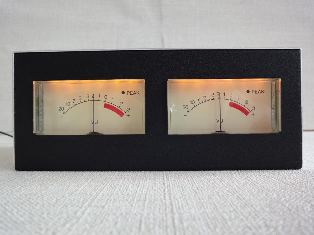 自作ステレオVUメーター220号機（YAMAHAワイド大型・ピーク付）