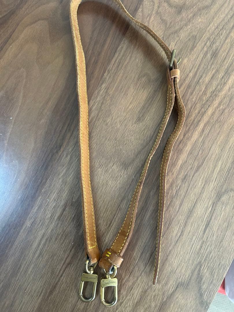 ルイヴィトン　ヌメ革　ショルダーストラップ　ロゴ入り　純正