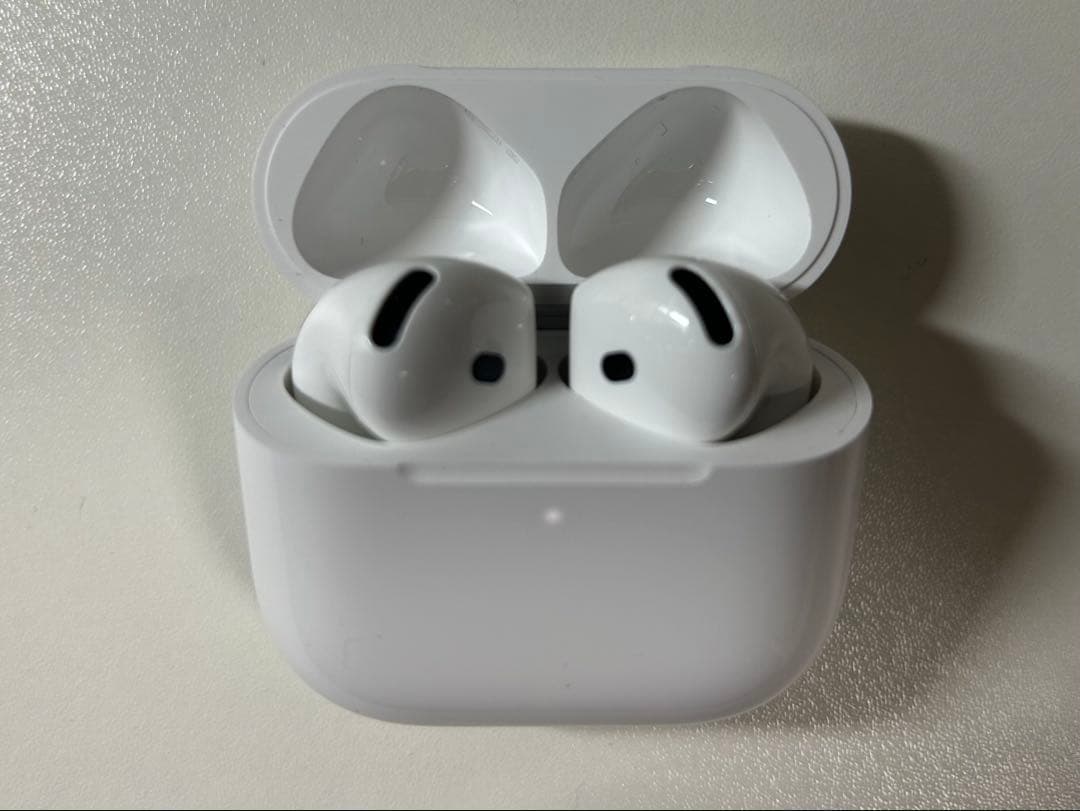 イヤホン Apple AirPods 4