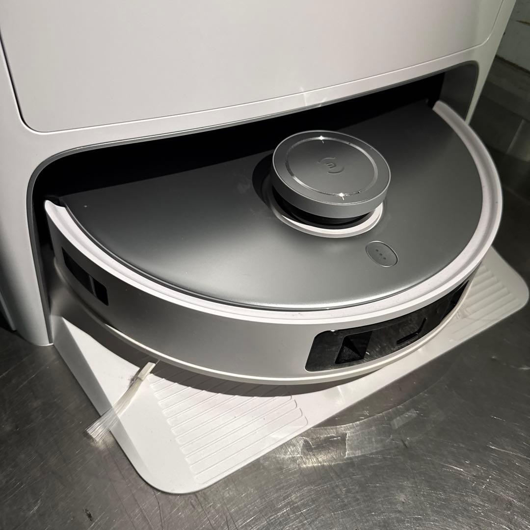 【美品】ロボット掃除機　ECOVACS CH2232 2023年製