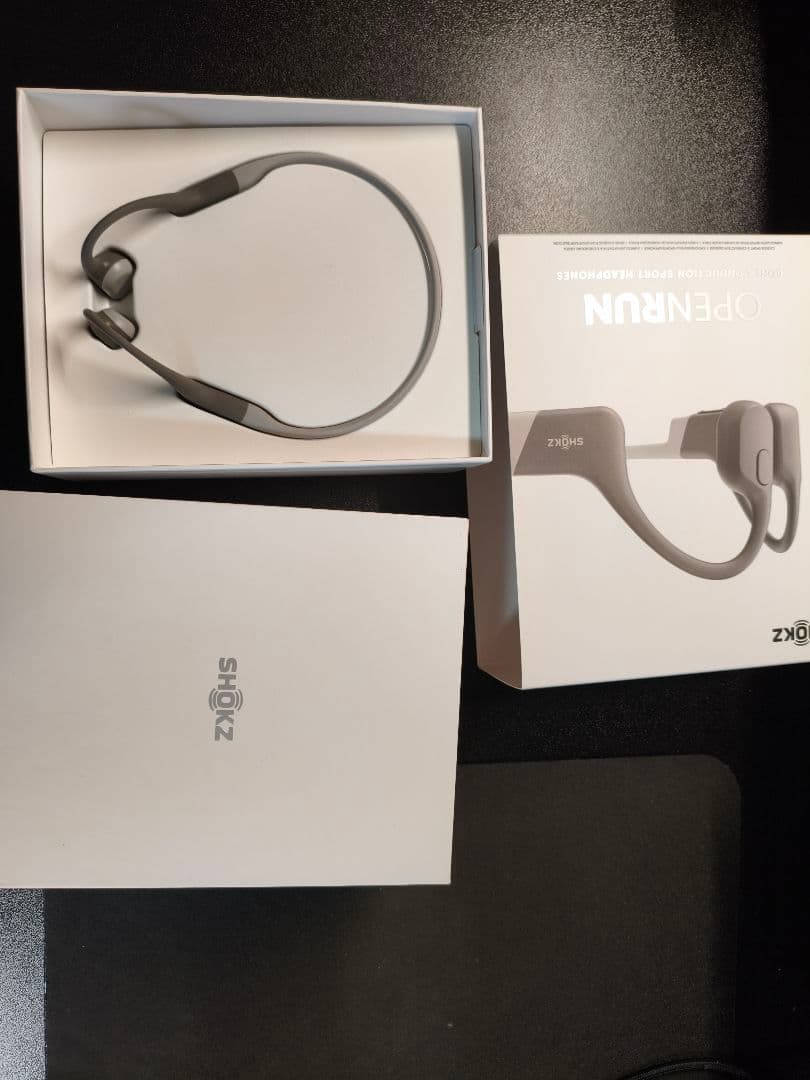 SHOKZ OPENRUN 骨伝導スポーツヘッドフォン グレー