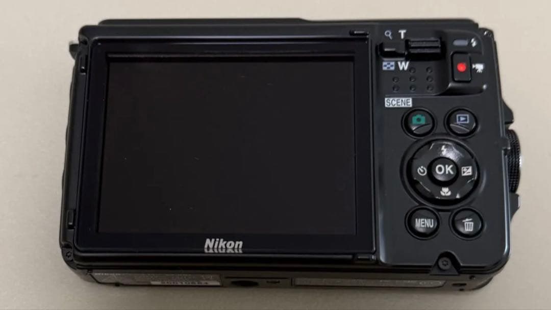 COOLPIX W300 （ブラック）カメラ