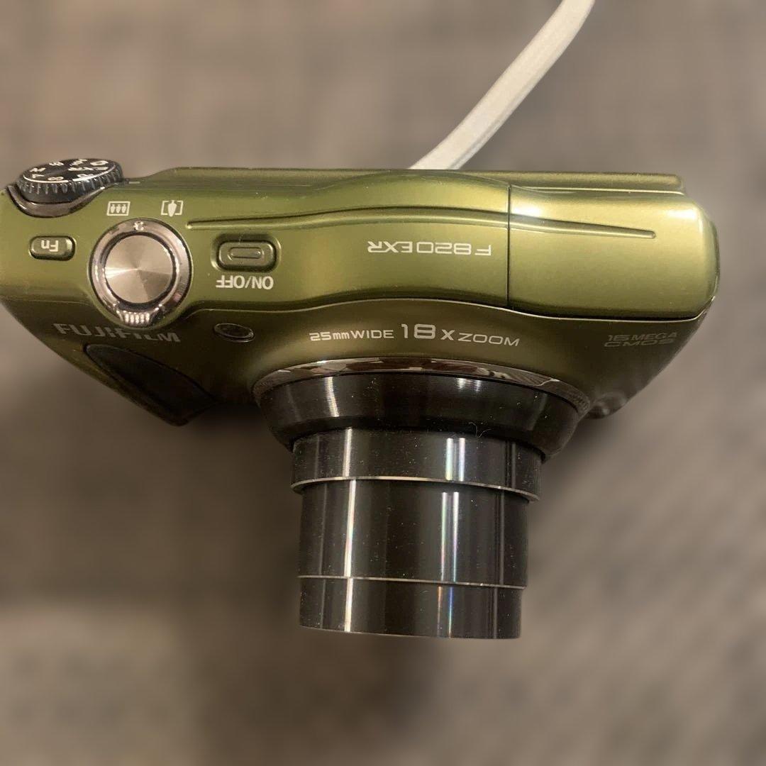 FUJIFILM FINEPIX F820EXR コンパクトデジタルカメラ