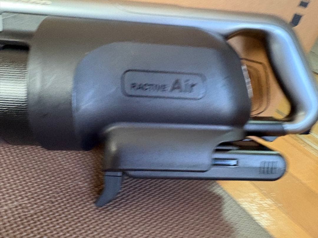 SHARP シャープ 充電式掃除機 EC-SR9-B 2024年製