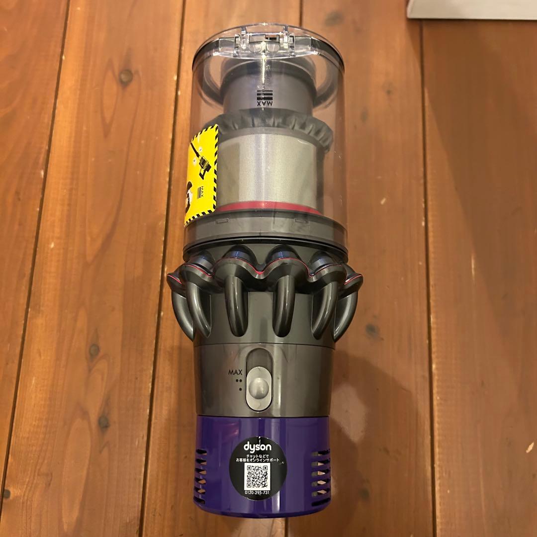 Dyson v10 fluffy☆クリーニング済☆バッテリー良好