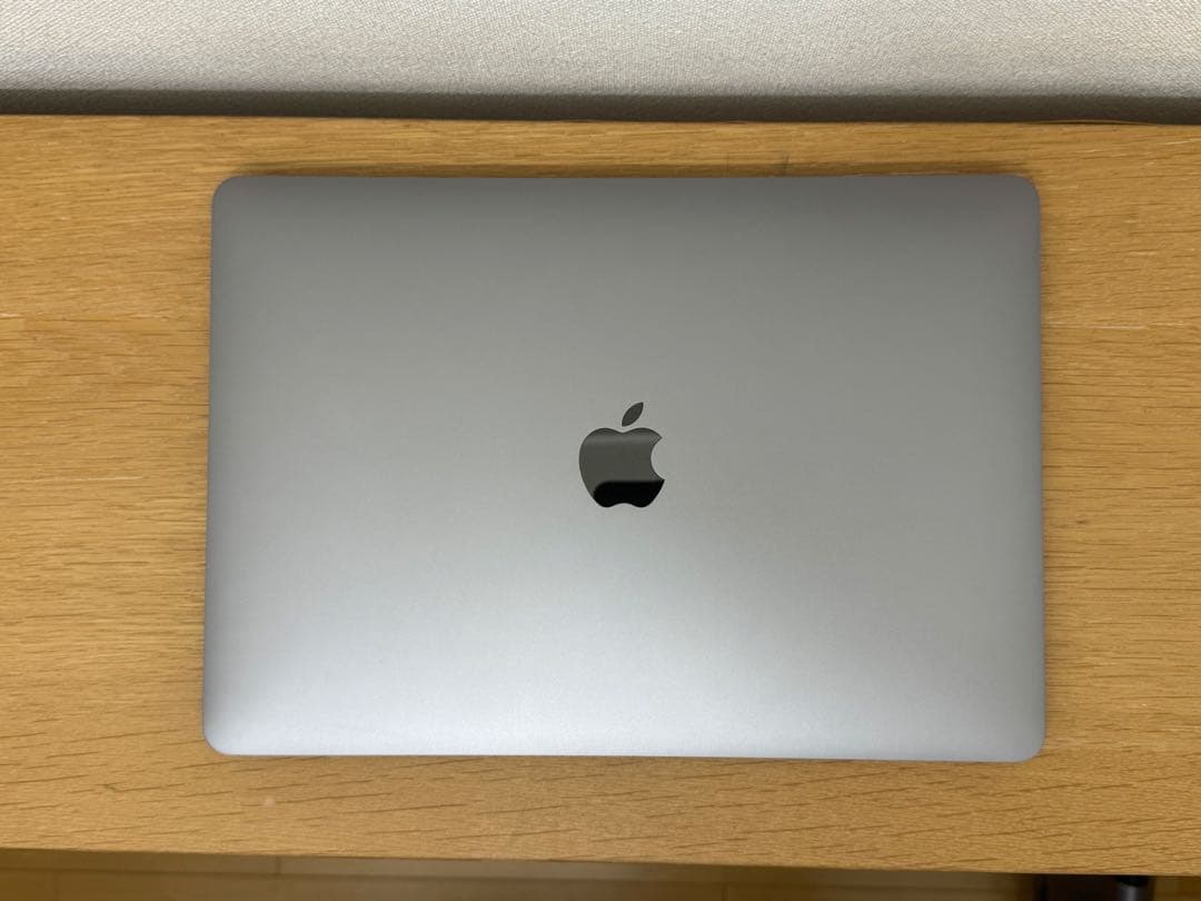 MacBook Pro 13 2019 i7/16GB/256GB グレイ