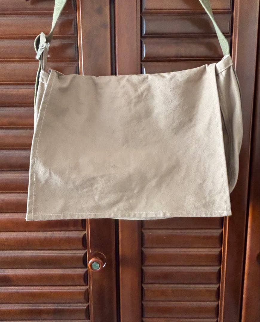 バッグ Atlast&Co UTILITY BAG KHAKI