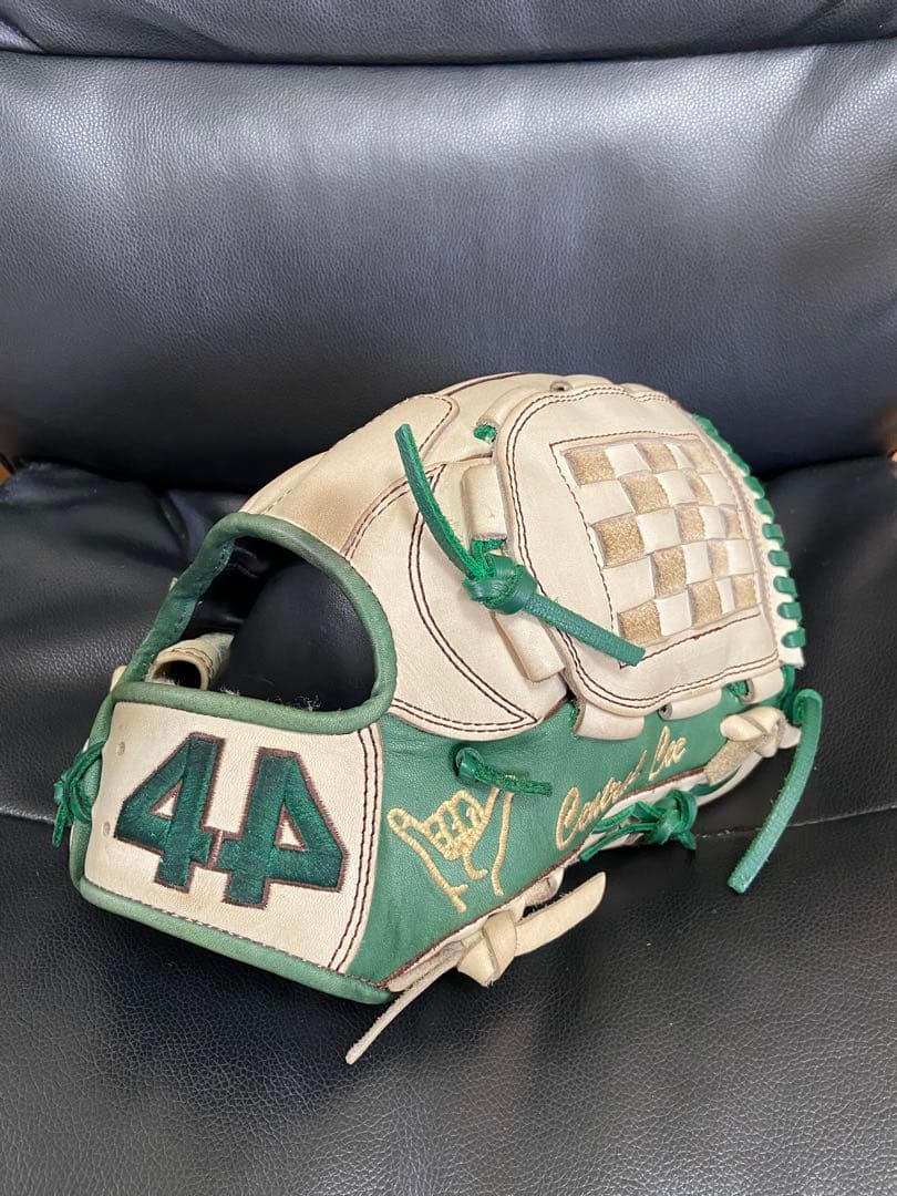 手塚公康　44 forty four 野手用グローブ