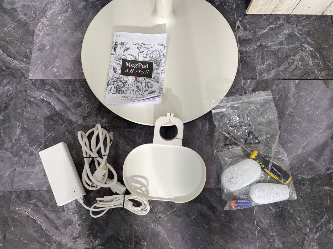 MegPad 32型 4K 移動式スマートモニター A32Q7Pro