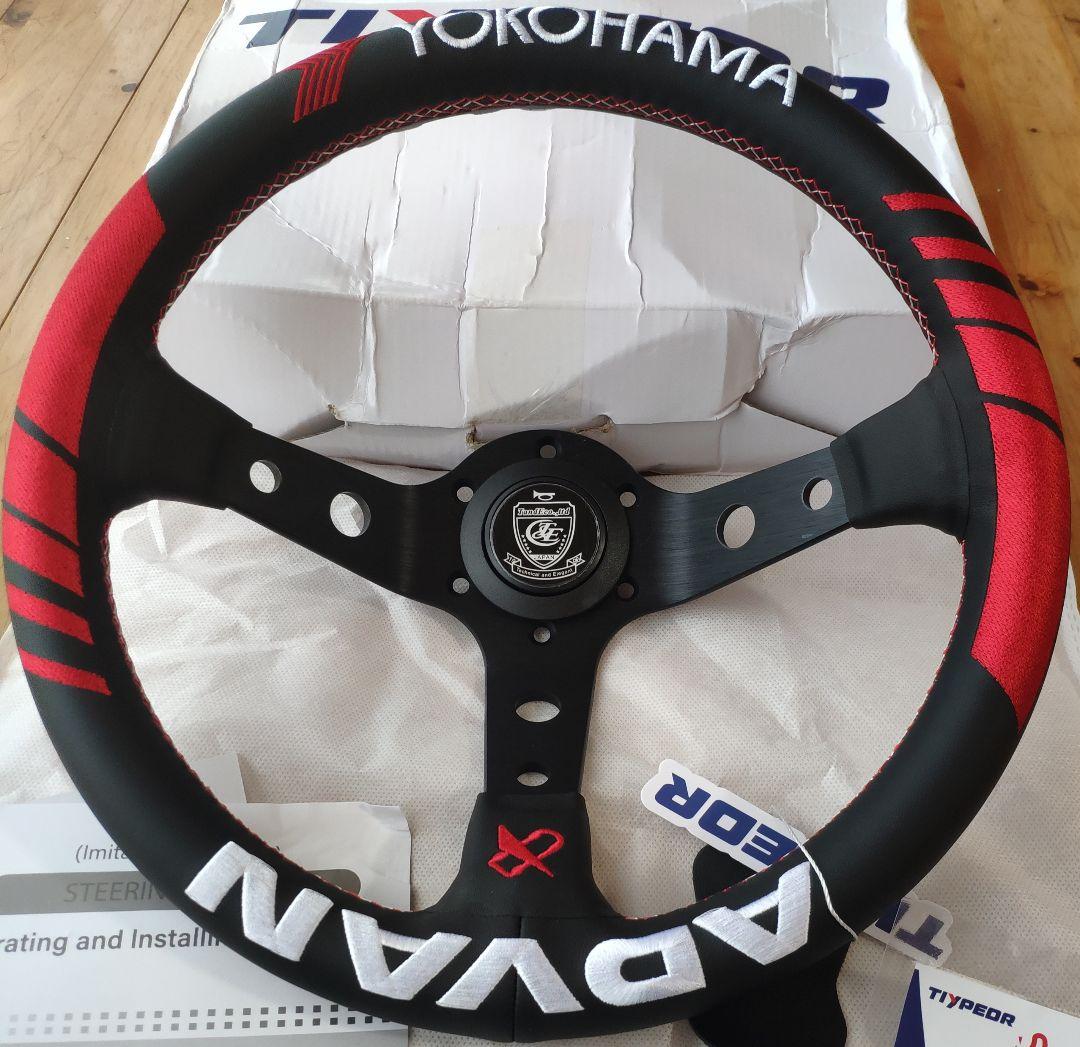 新品・未使用・現品限りレーシング ステアリング YOKOHAMA ADVAN