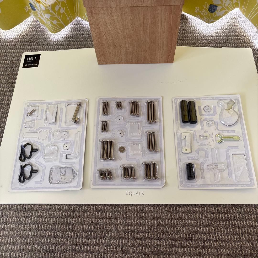 EQUALS WALL V3 （棚板付き）ロータイプ