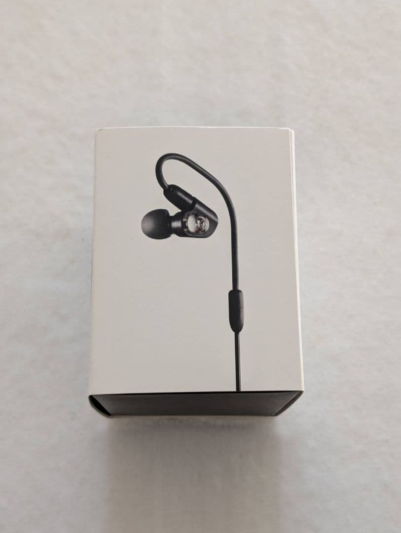 ★美品★Audio Technica ATH-E50 ヘッドホン 遮音 イヤホン