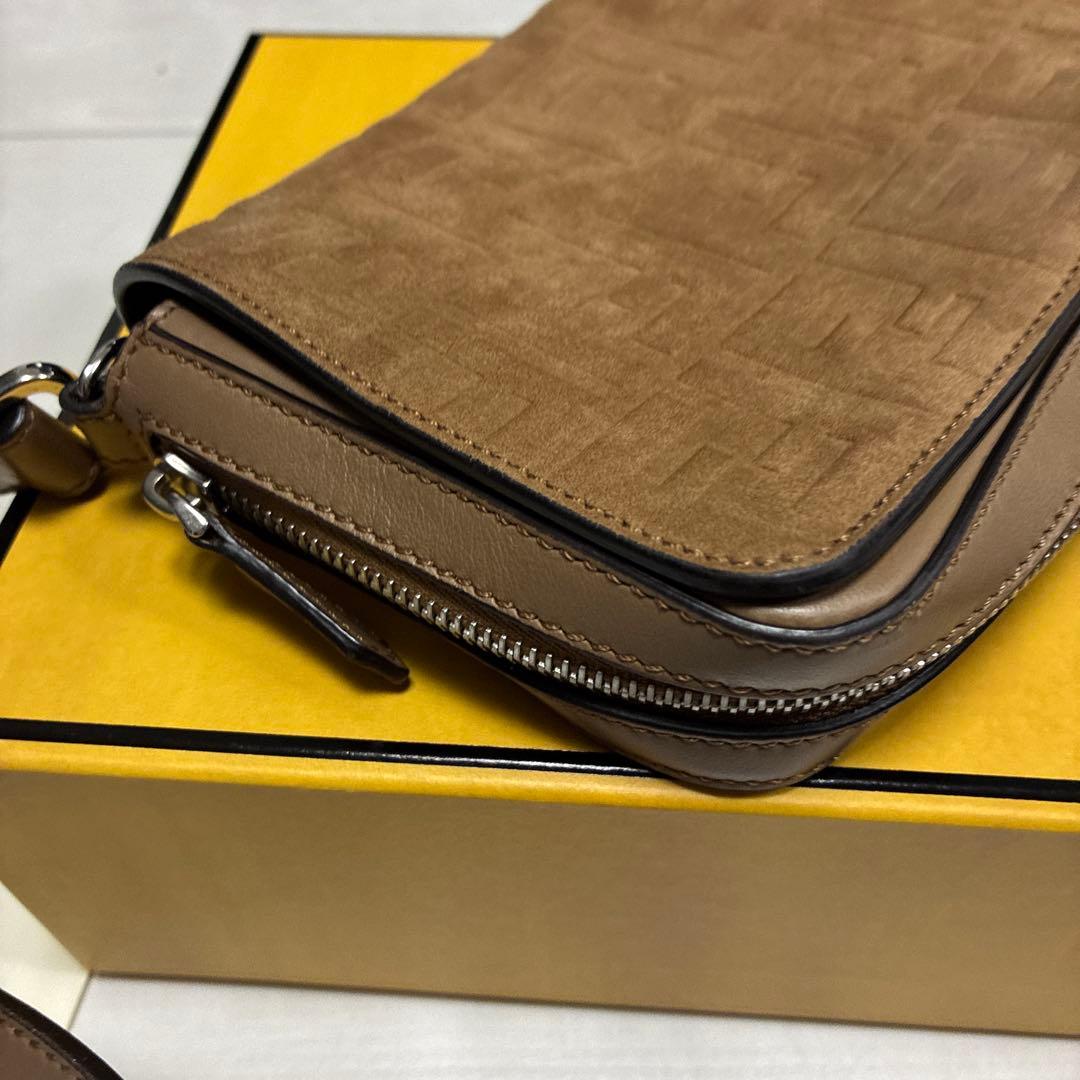 Fendi ブラウン スエード ショルダーバッグ