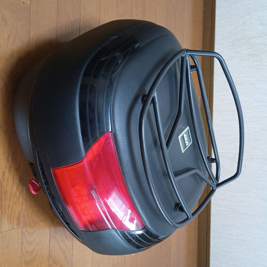 GIVI E42N-SD リアボックス キャリア付き