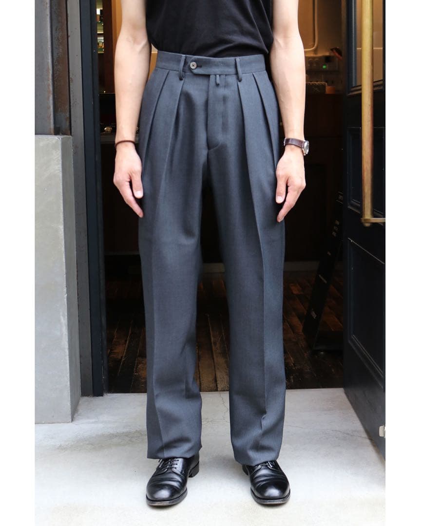 【NEAT】ニート　TW サージ　テーパードスラックス　ダークグレー　48