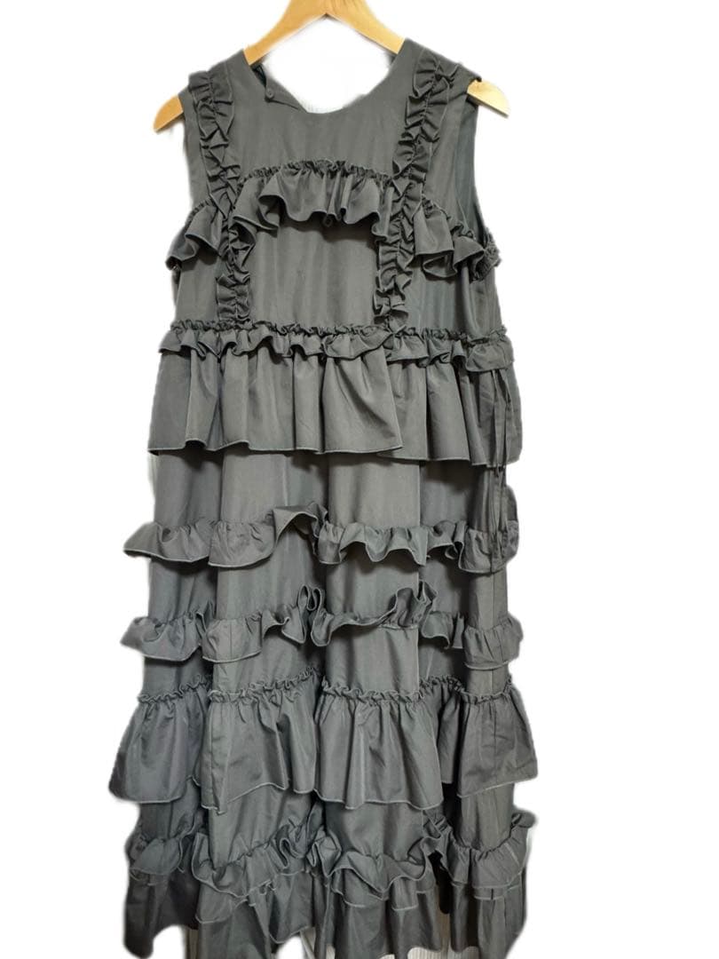 merry jenny フリルティアードワンピース　グレー