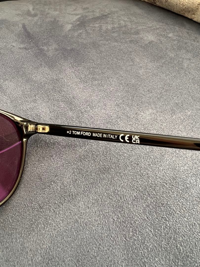 きなこ　TOM FORD ラウンド型サングラス ブラック