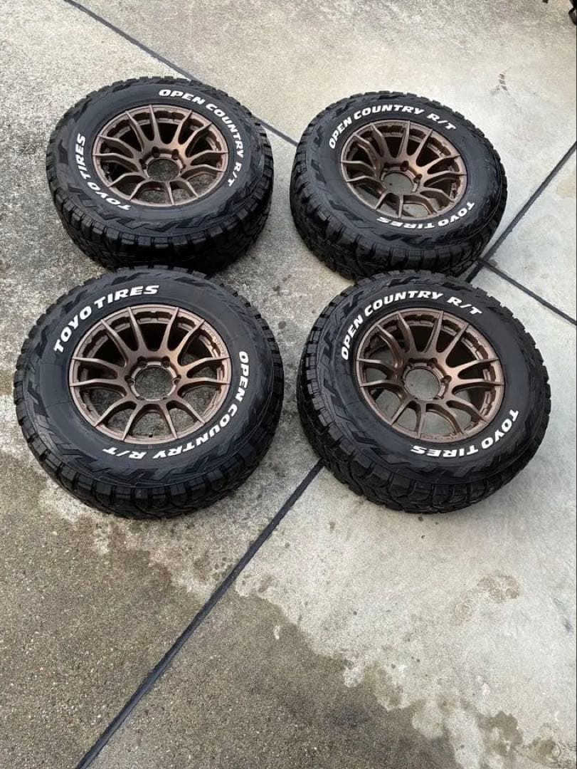 Toyo Open Country R/T 17インチタイヤセット