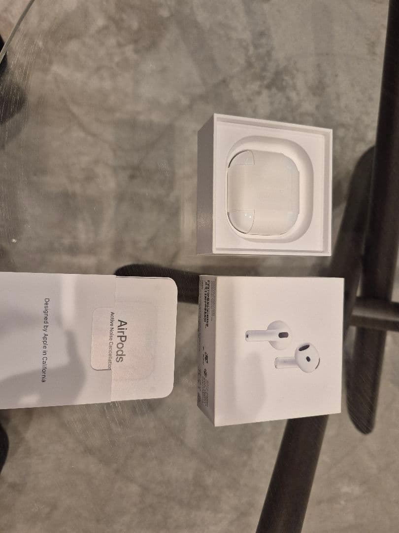 AirPods MXP93J/A アクティブノイズキャンセリング　4世代