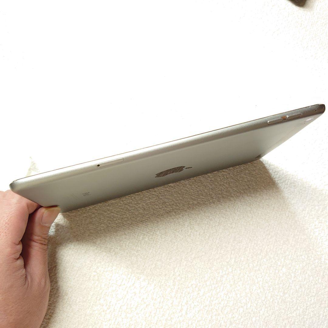 iPad mini 4 128GB SIMフリー スペースグレイ 手帳型ケース付