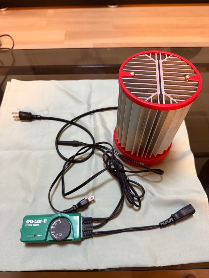 グリーンサーモ　JET E-300E パネルヒーター 250W