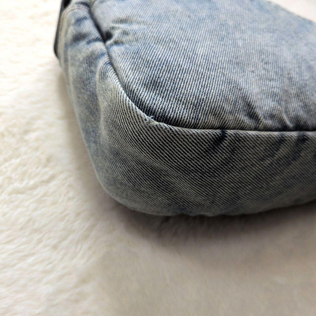 【極美品】DIESEL ディーゼル カメラバッグ ショルダーバッグ 近年モデル