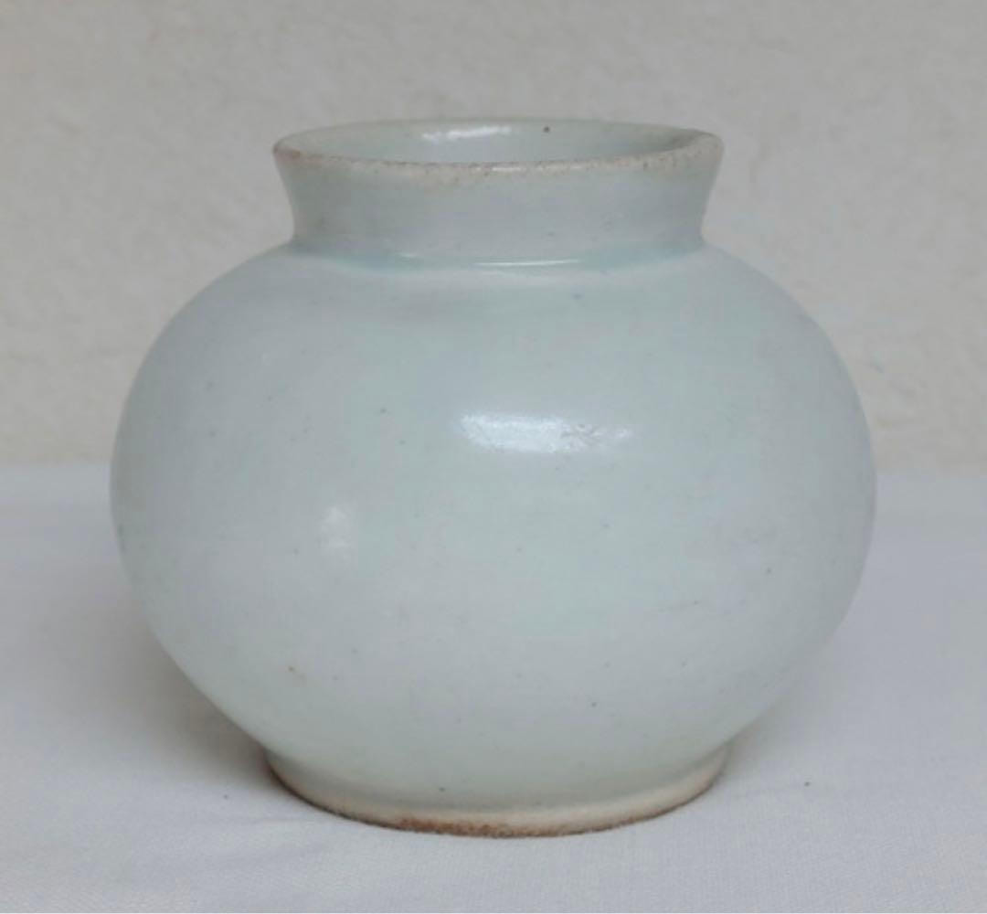 小壺　李朝中〜後期　姿・形が特に良い 　柔らかな白さ 白磁