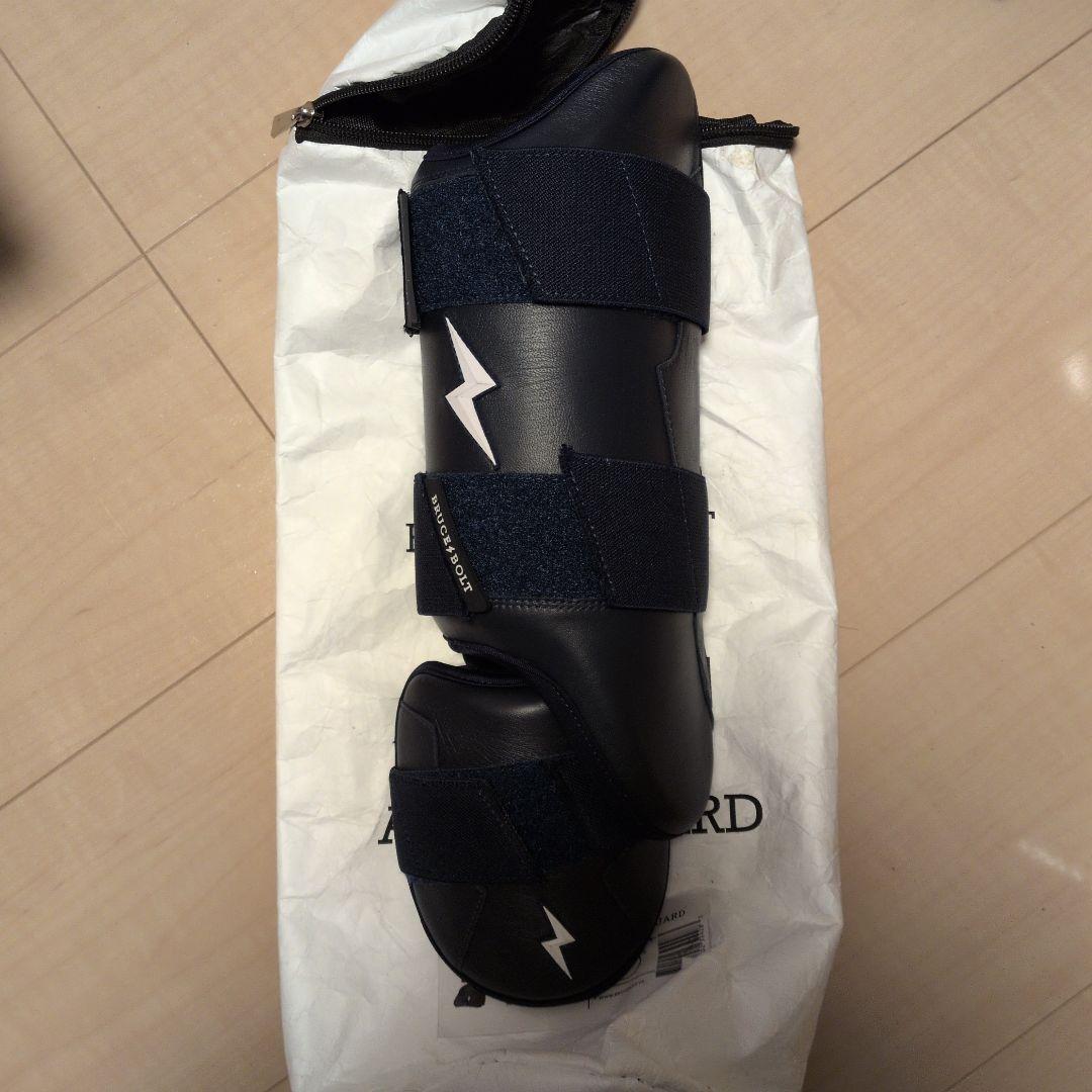 コ*ス様 ブルースボルト プレミアムプロ 大人用アンクルガード ネイビー 右打者