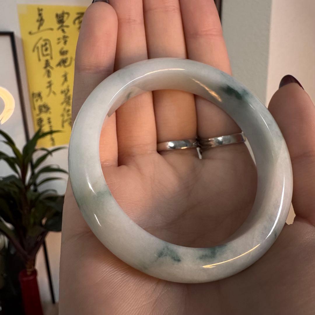 ☆Pearl☆様　 天然翡翠 2つ　バングル