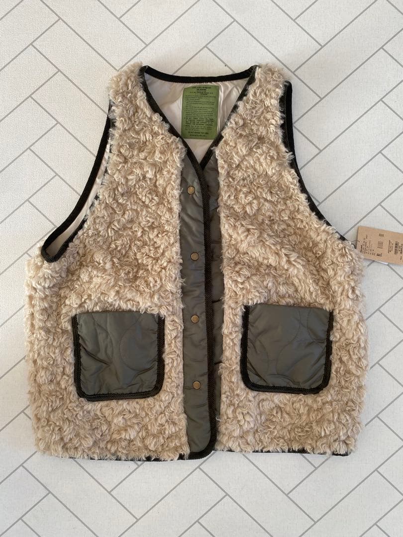 【新品未使用タグ付き】niko and ... アソートファーベスト　Ｍサイズ