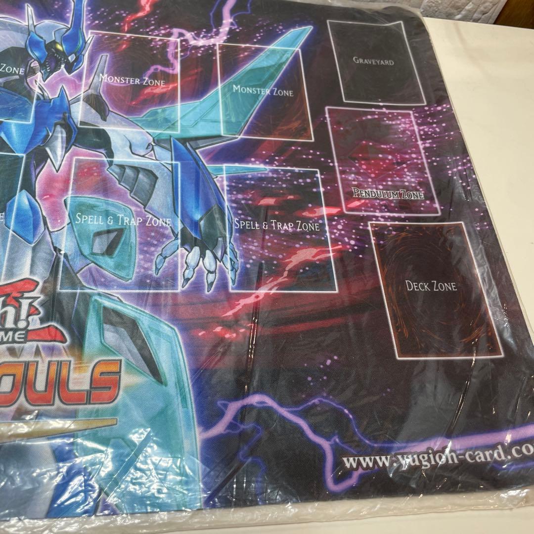 【超希少・未開封】遊戯王 公式 クリアウィングシンクロドラゴン プレイマット