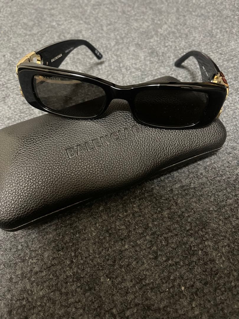 ジヨン着用　BALENCIAGA サングラス