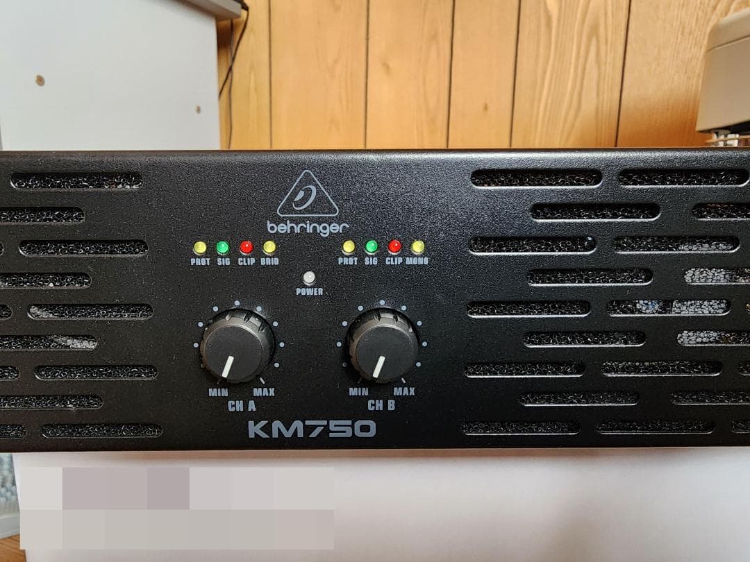 behringer KM750 750W 2チャンネルアンプ