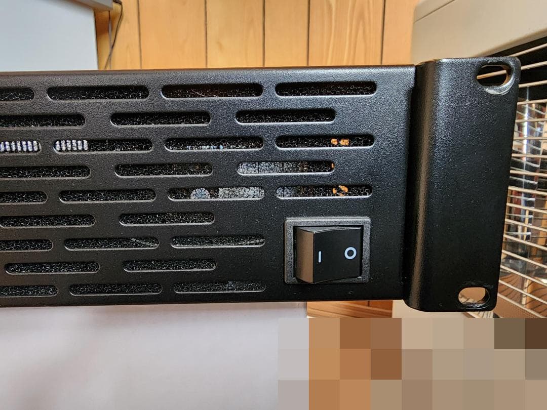 behringer KM750 750W 2チャンネルアンプ