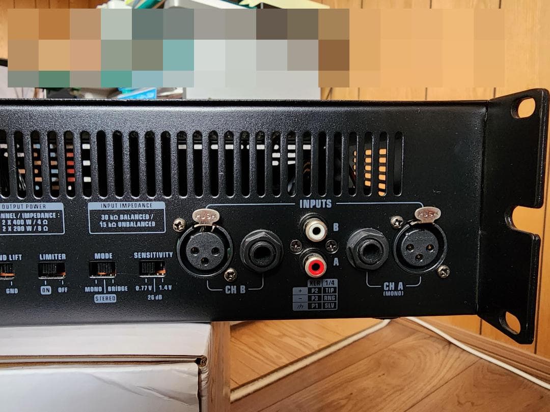 behringer KM750 750W 2チャンネルアンプ