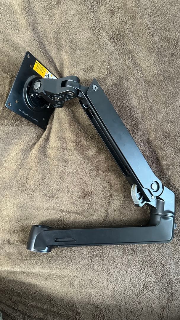 Amazon basicsブラック モニターアーム エルゴトロンOEM