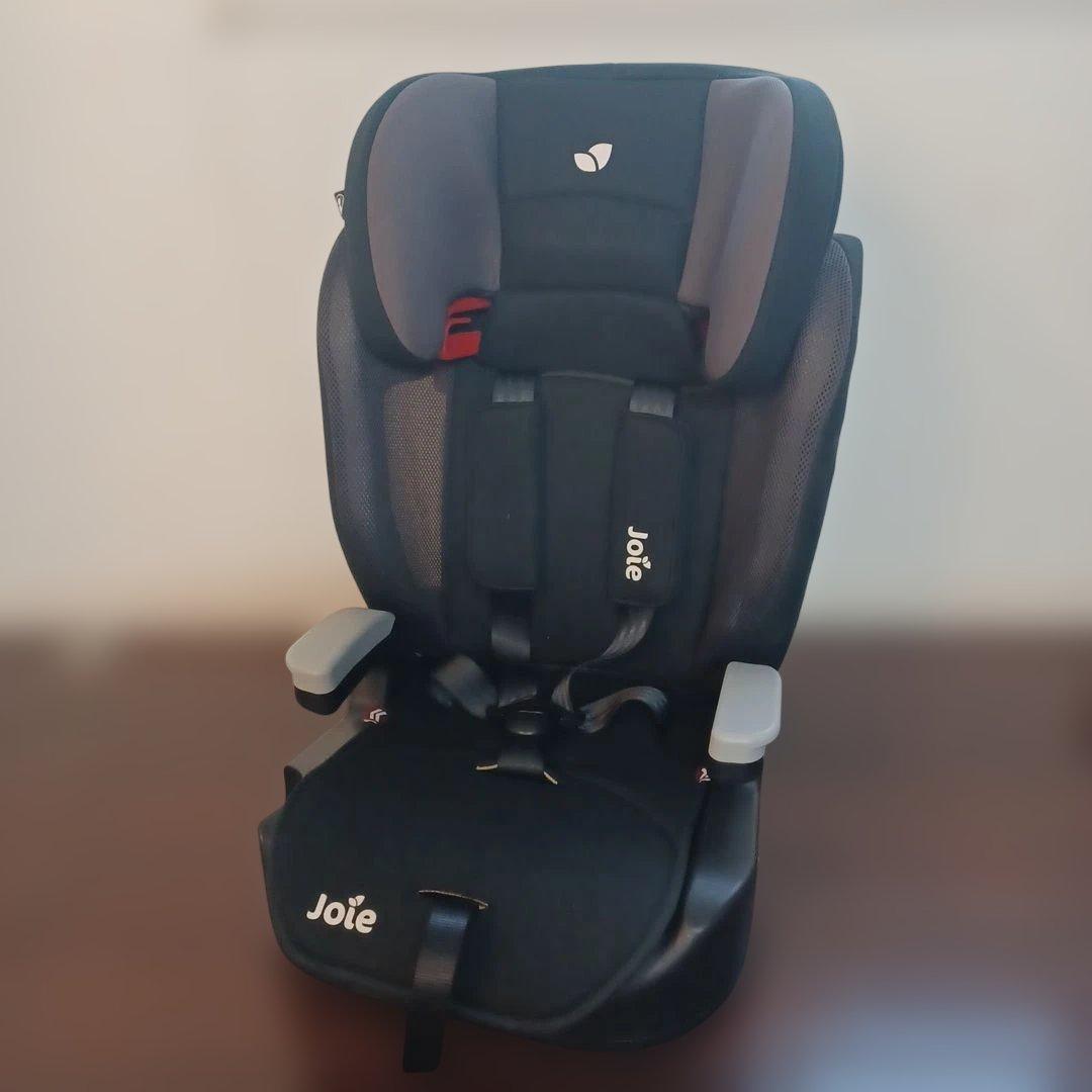 大人気☆　Joie Elevate チャイルドシート ジュニアシート　ブラック