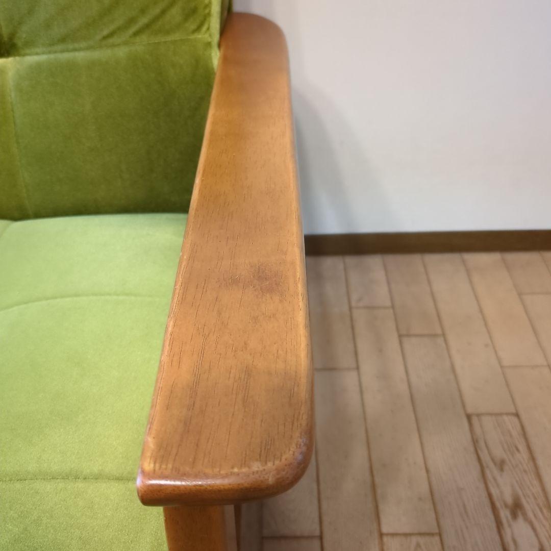 イキカグ IKIKAGU　アンティーク風2人掛けソファ　ベロア調の生地　グリーン