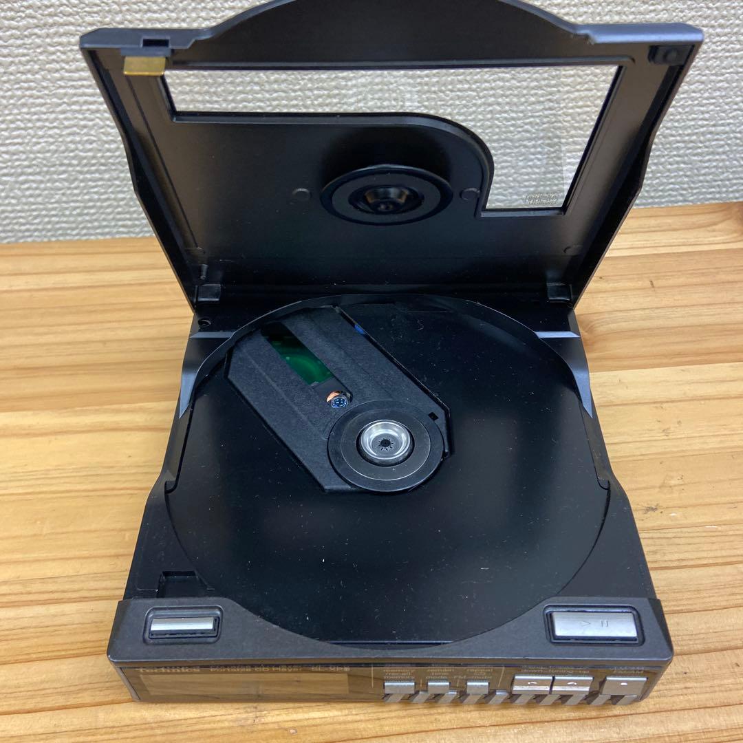 Technics ポータブルCDプレーヤー SL-XP8