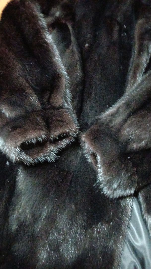 毛皮のコート　ミンク　リアルファーコート　ブラック