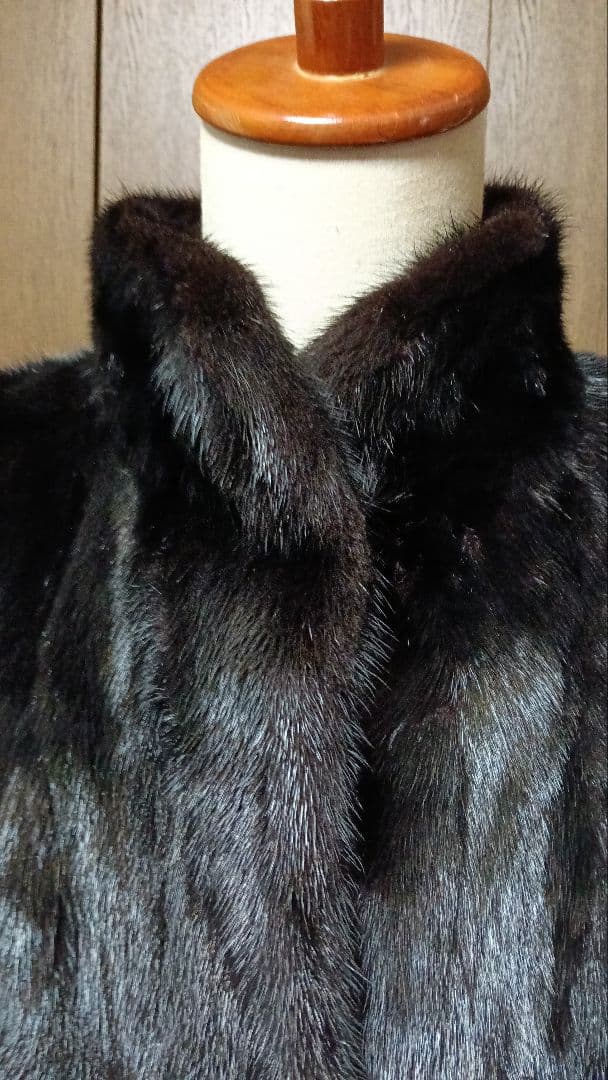毛皮のコート　ミンク　リアルファーコート　ブラック