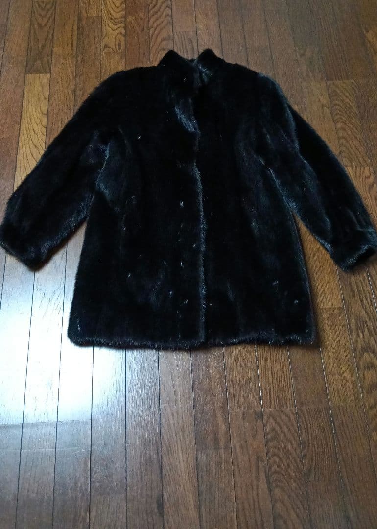 毛皮のコート　ミンク　リアルファーコート　ブラック