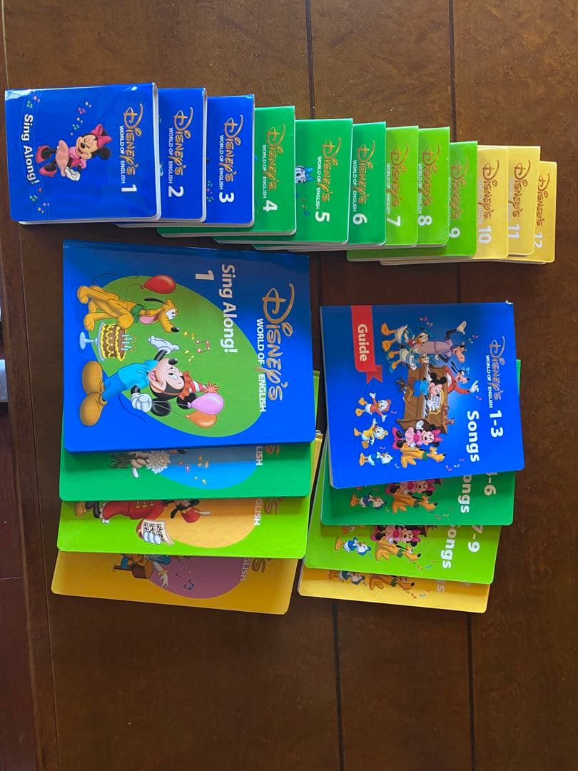 Disney's World of English Sing Along！旧子役