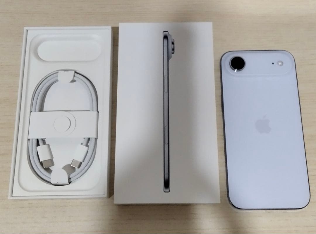 iPhone Air スカイブルー 256GB