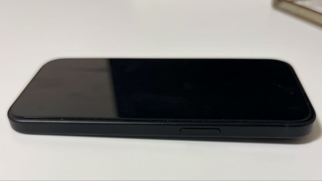 【期間限定値下げ】【極美品】iPhone 15 ブラック 本体 + おまけ付き