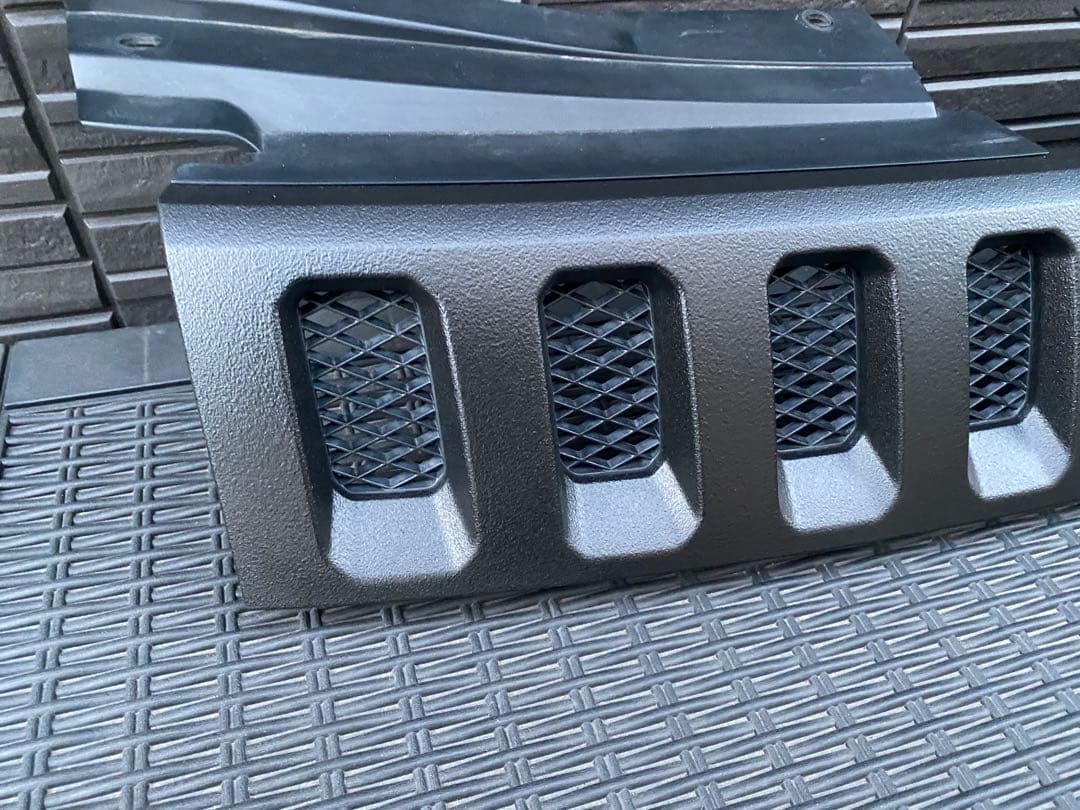 最終値下げ中❗️デリカd5 デリカD5 フロントグリル　チッピング　ブラック